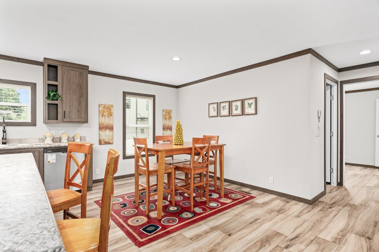 Warrior 32563f interior home features