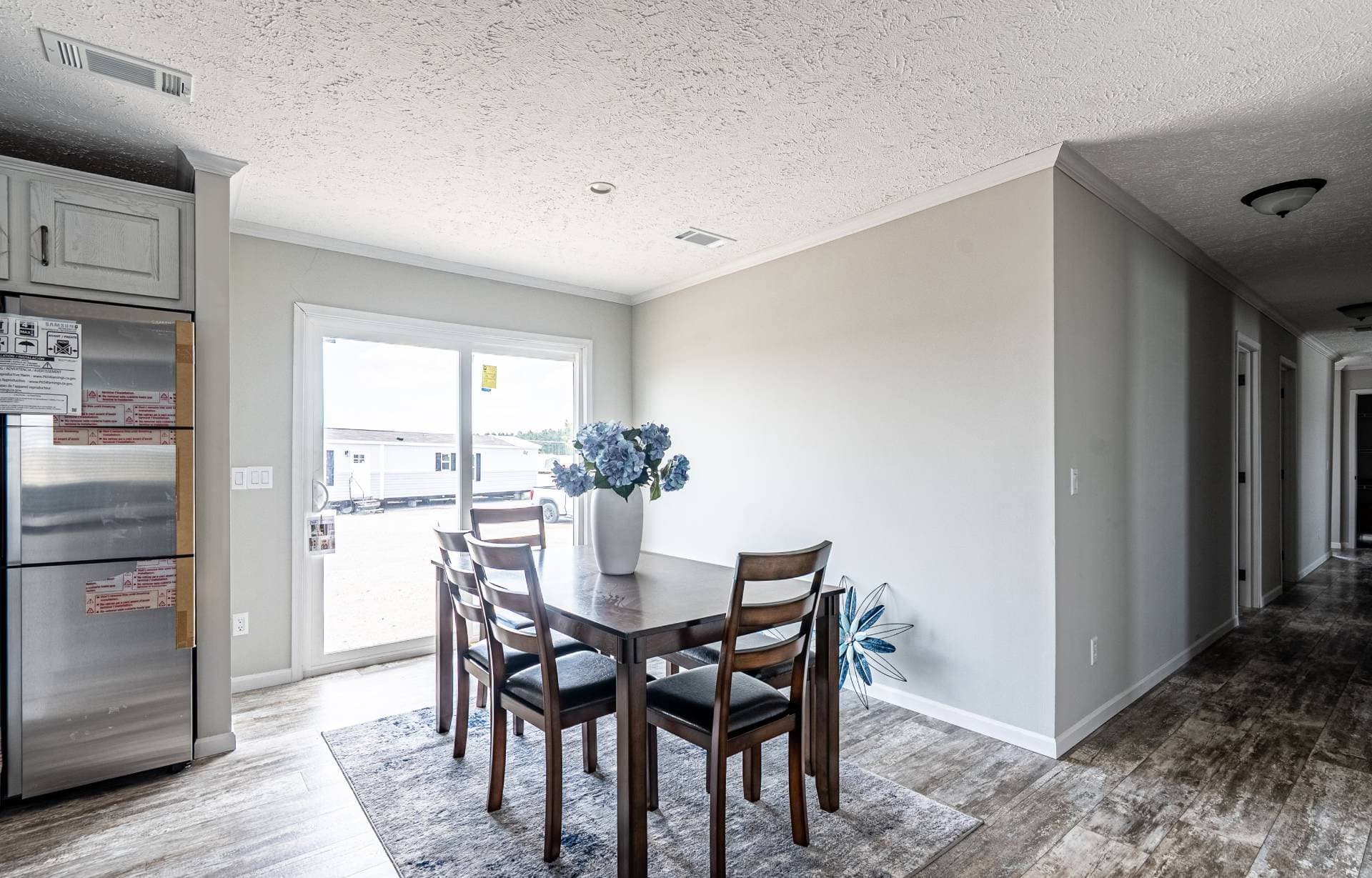 The big easy  home features