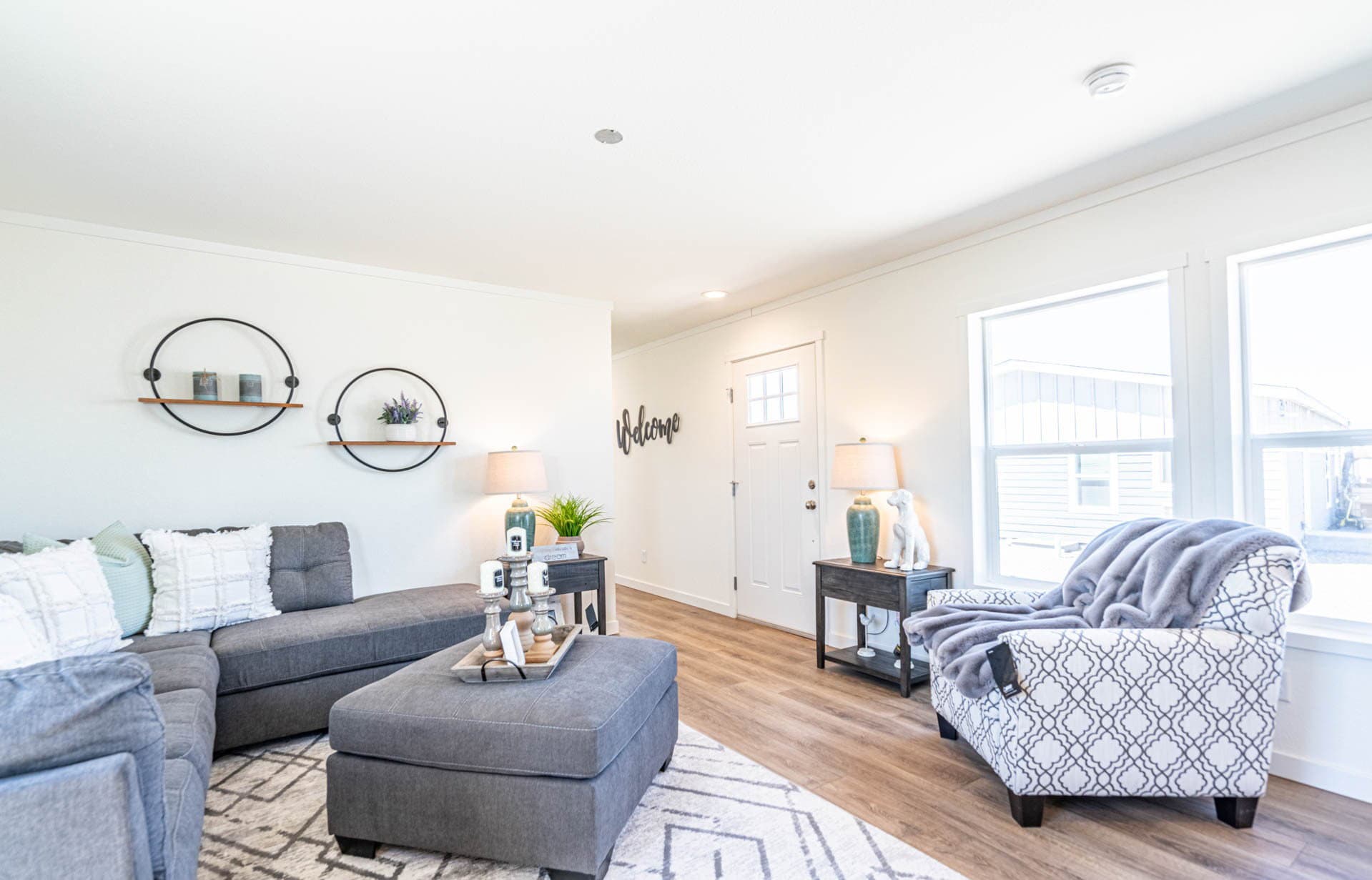 Move on up  home features