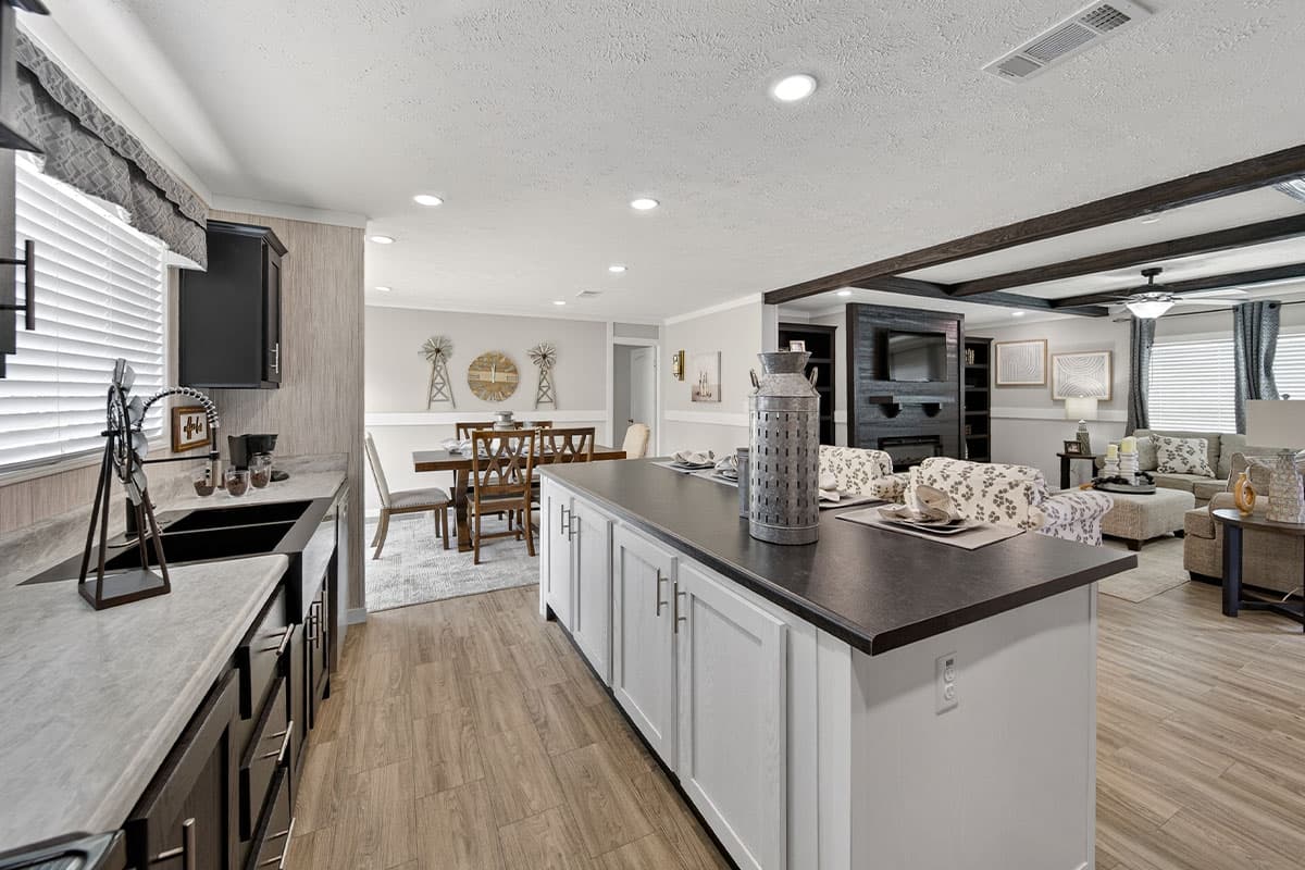 Brookstone md-65-32  home features