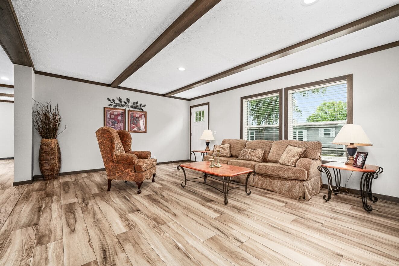 Warrior 32563f interior home features