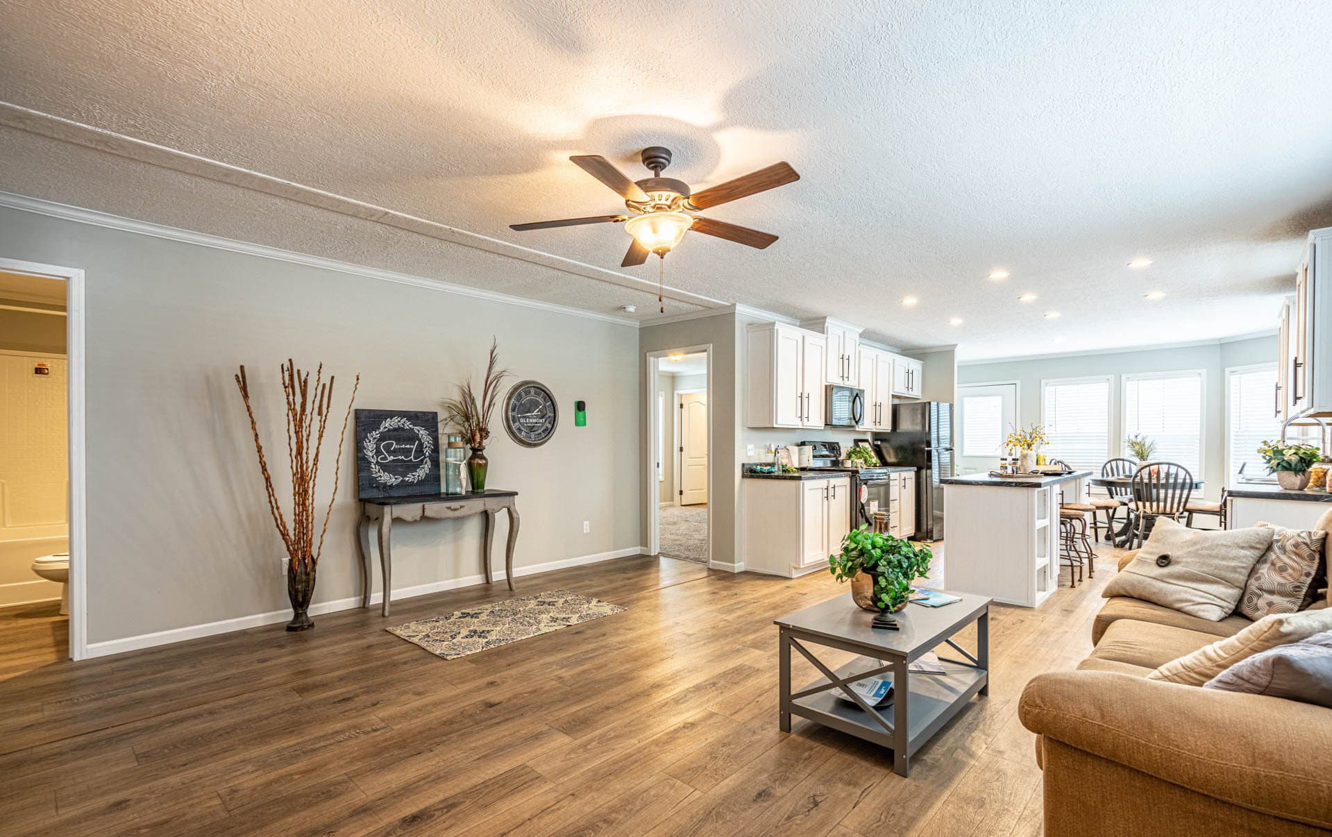 The maverick  home features