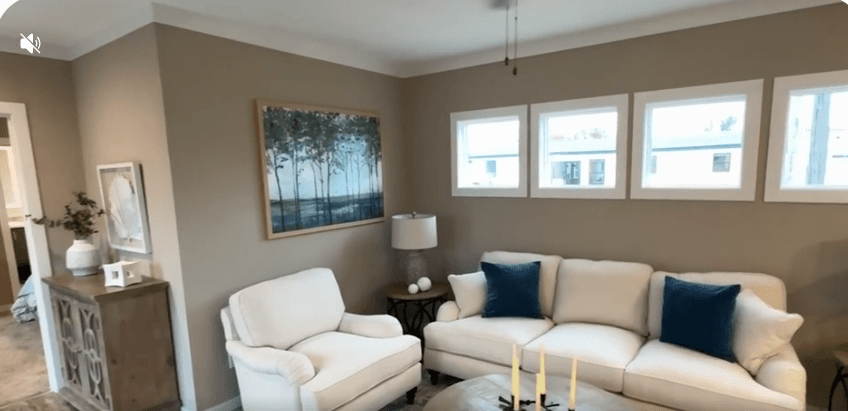 The alexander  home features