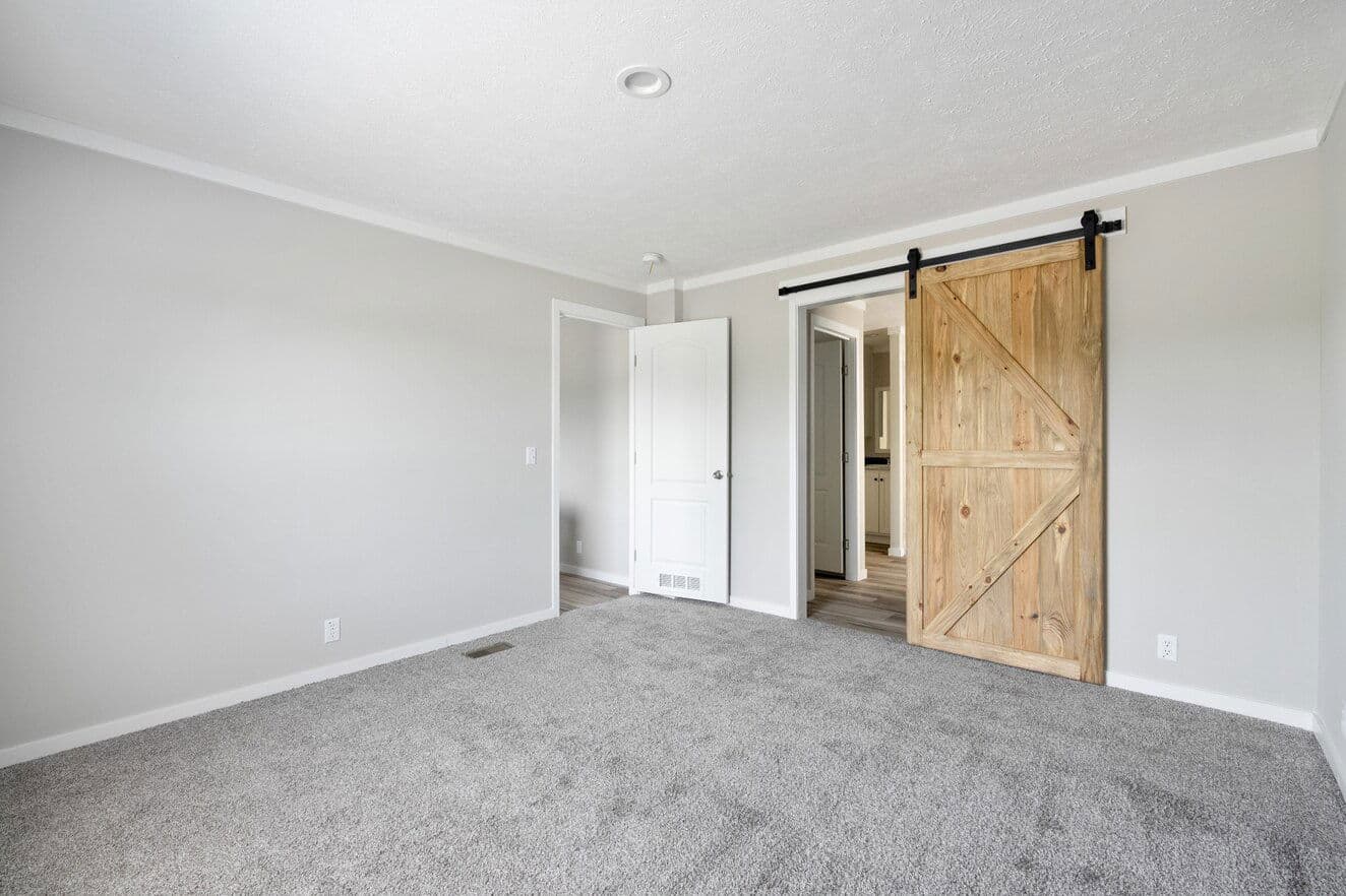 Champ bedroom home features
