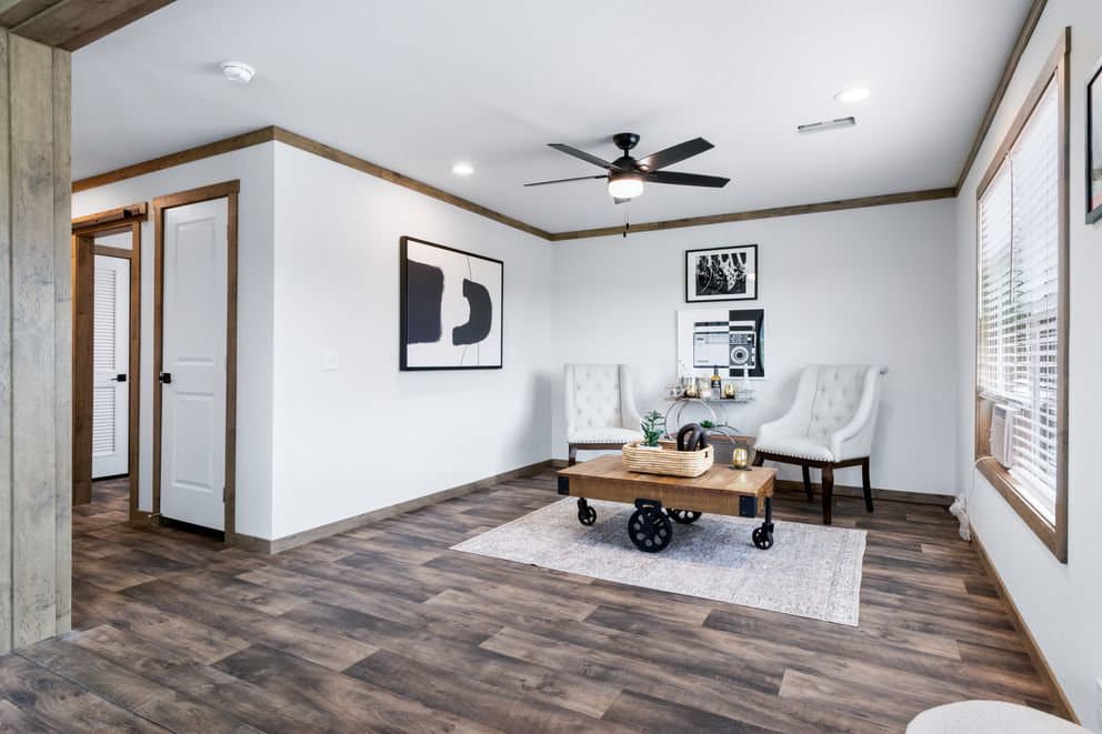 Farm 3 flex elite den interior home features