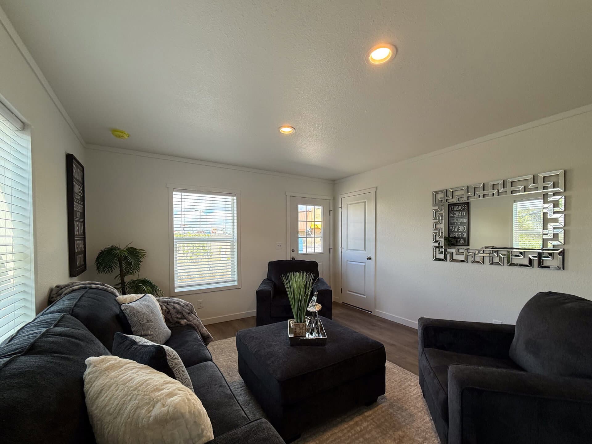 Rocket man  home features