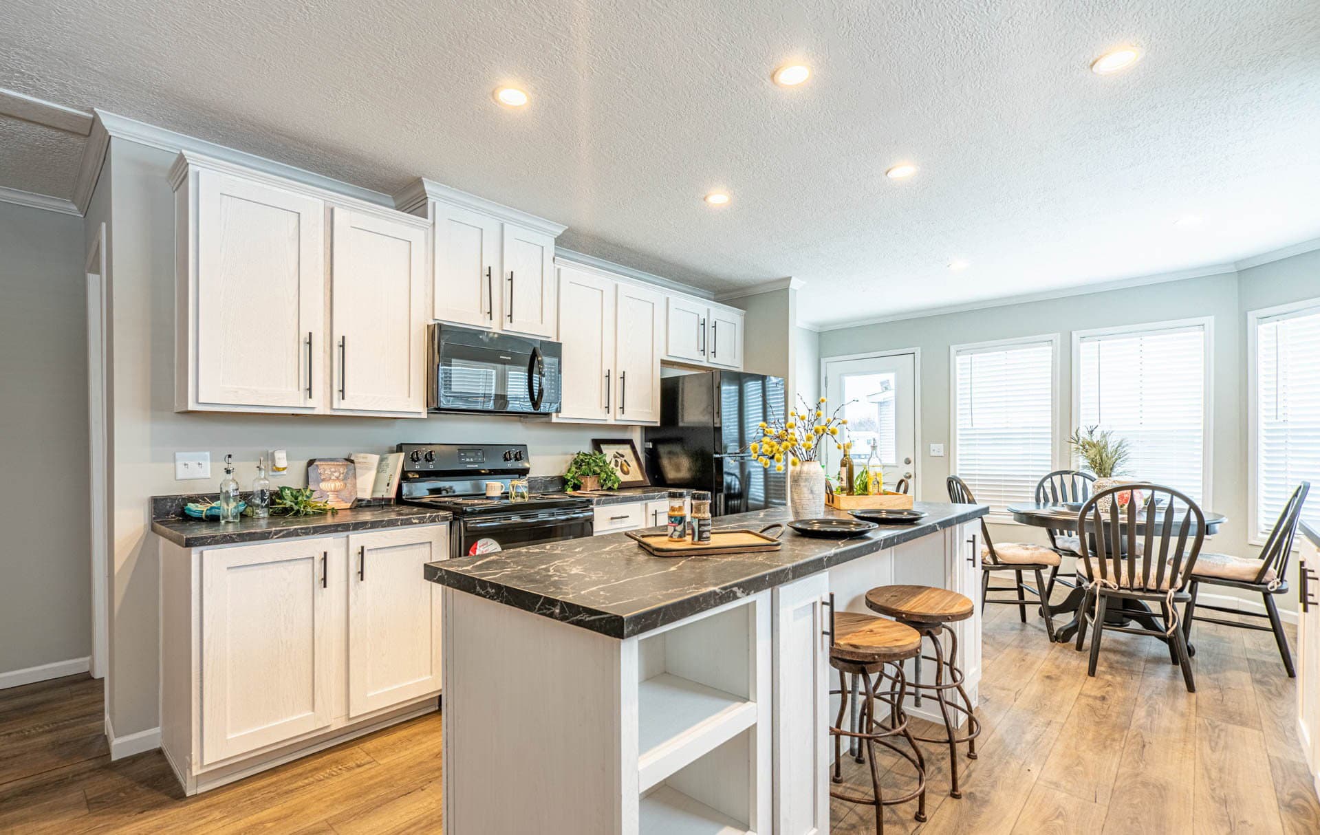 The maverick  home features