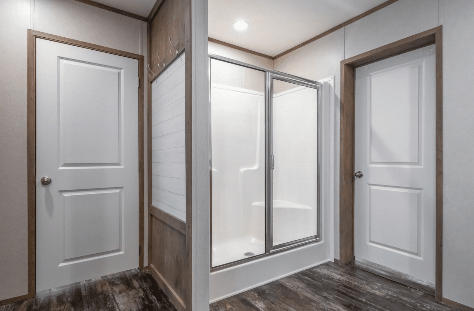 Bella vista bathroom home features
