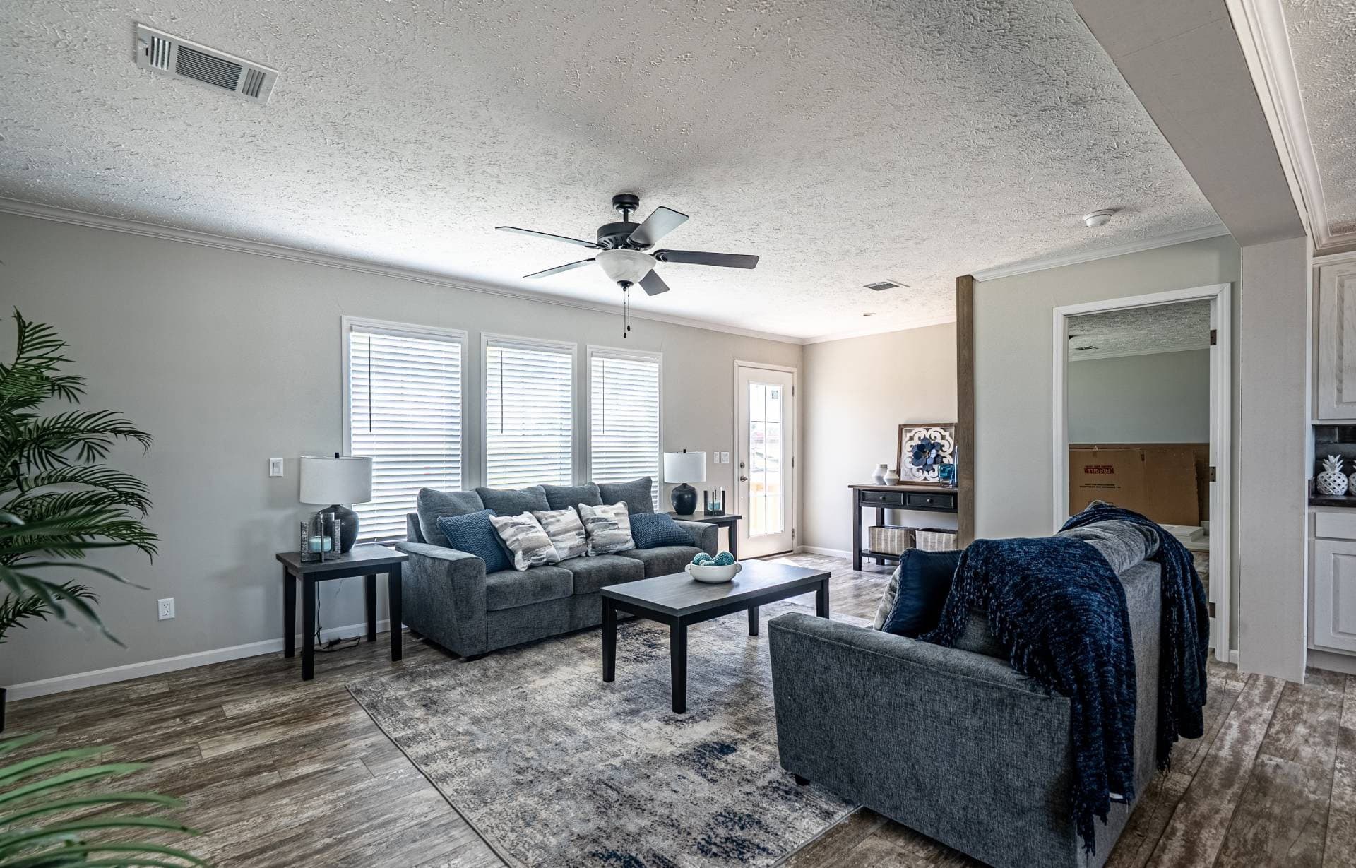 The big easy  home features