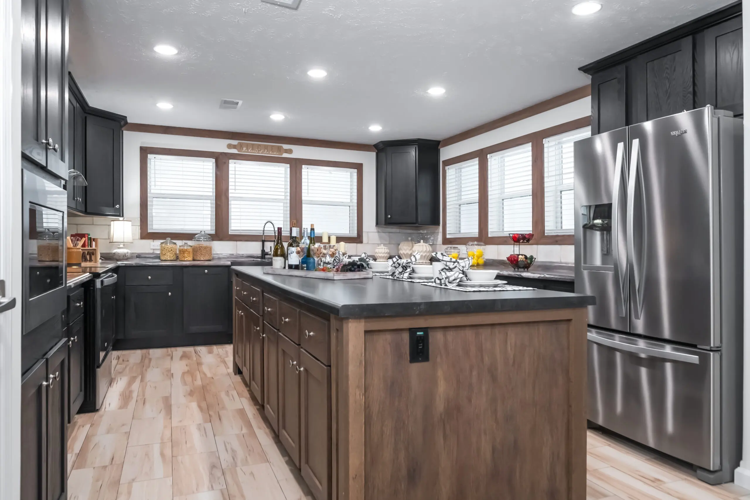 Kb-3249 gemstone hero home features