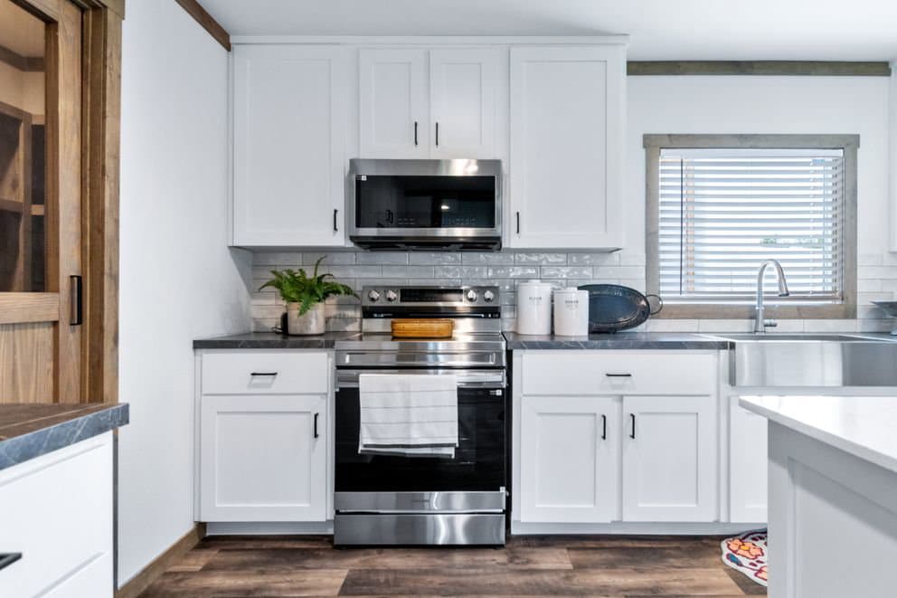 Farm 3 flex elite den kitchen home features
