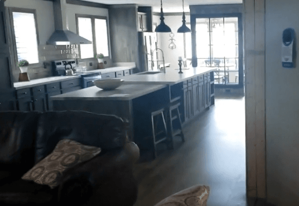 The anderson ii  home features