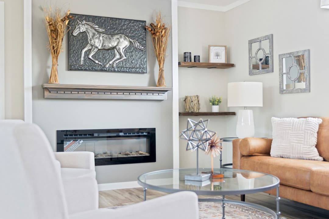 Champ interior home features